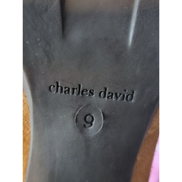 Charles David Gimmick Combat Boot Women's Size 9 Camel w Black Sole & Heels - Picture 11 of 11